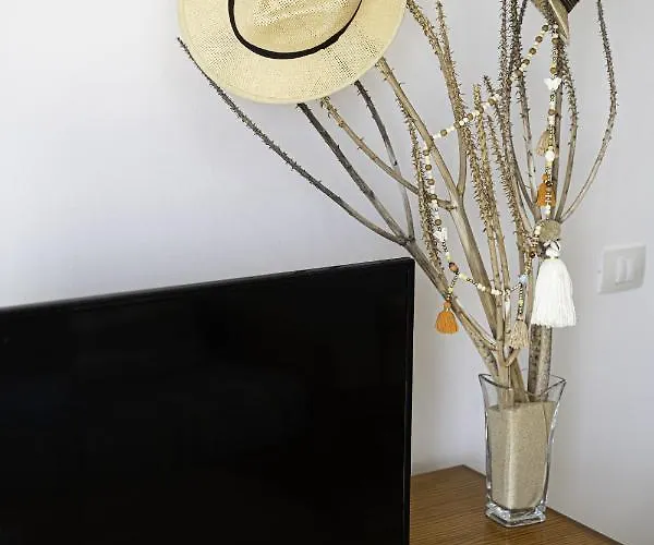 Private Terrace - Parking - Pool فيلة كاليتا ذي فوستي